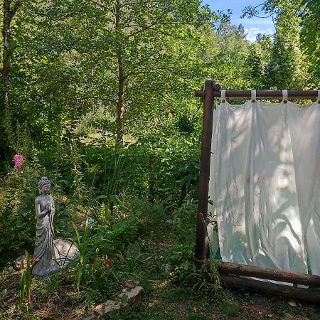 Tente Dans Gazebo Thai Dans Jardin En Bord De Riviere Saint-André-de-Valborgne 외부 사진
